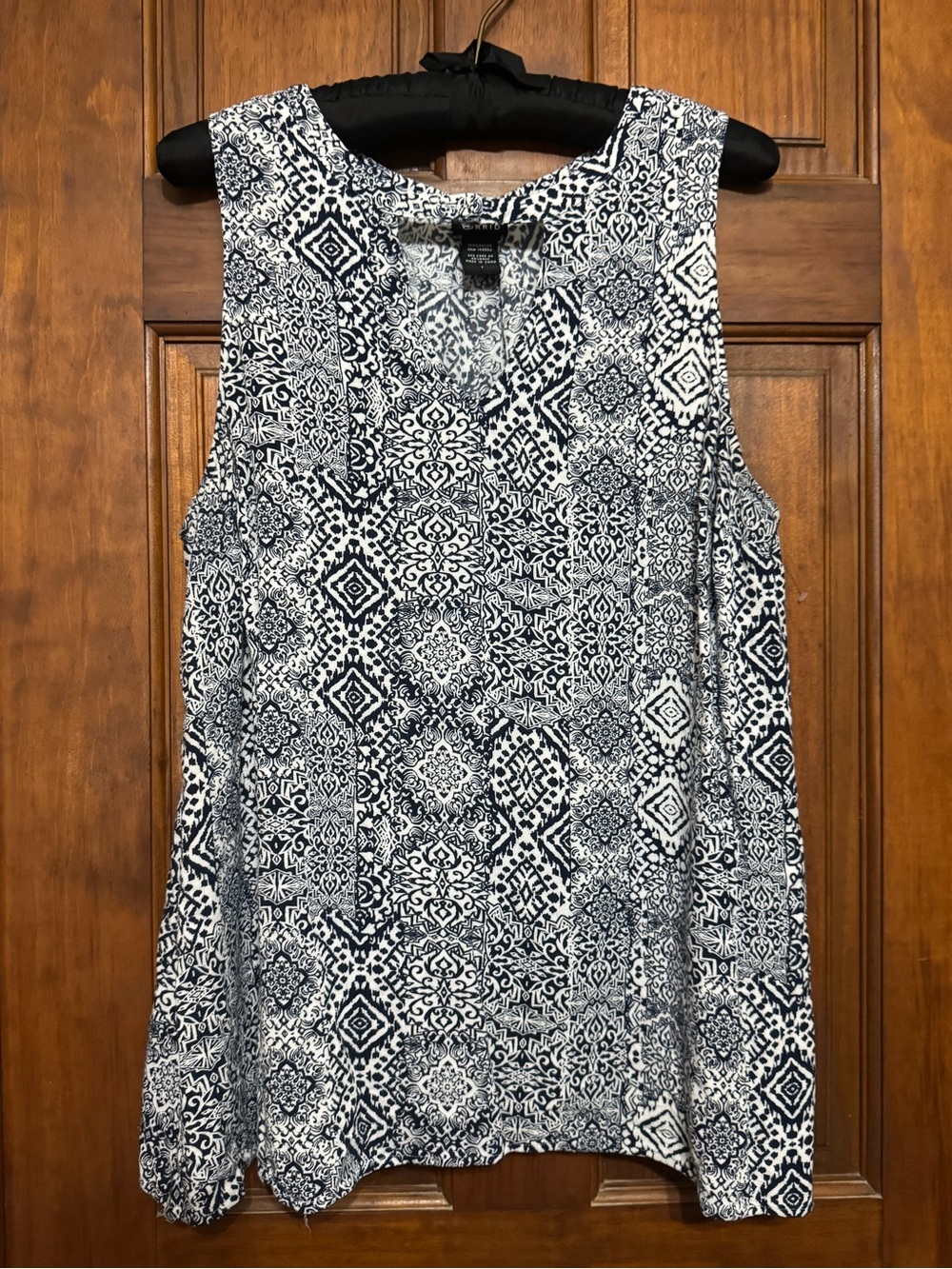 TORRID SLEEVELESS TOP SIZE 1X